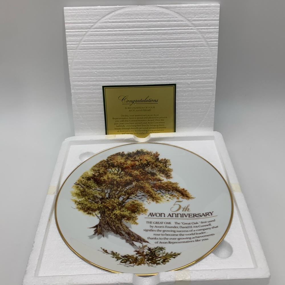 Avon 5th Anniversary 1987 Fine Porcelain Plate The Great Oak 22k gold Trim Japan - Picture 9 of 11